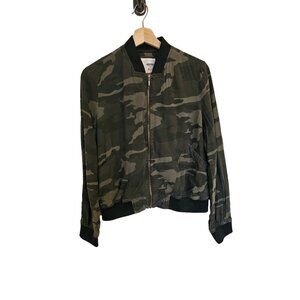 Sonoma bomber camouflage Frozen jacket‎ green size small